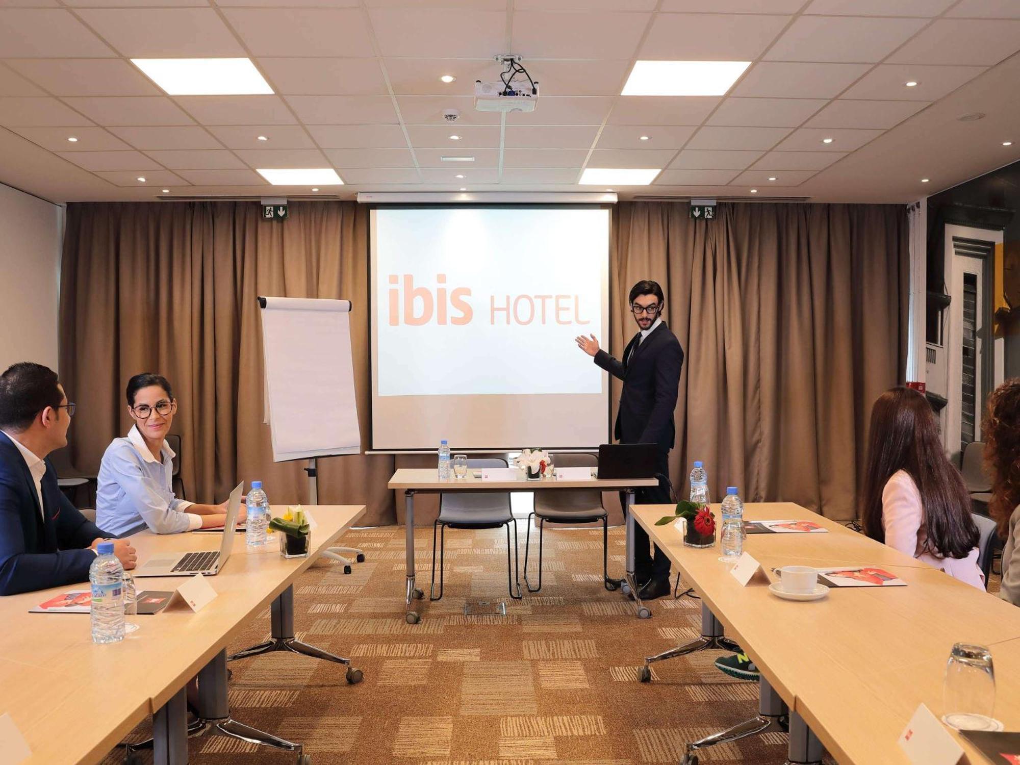 Ibis Casablanca Sidi Maarouf Hotell Exteriör bild